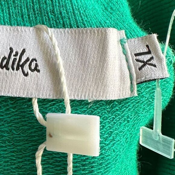 Adika Jones Green Crop Striped Collar Polo Shirt - Picture 13 of 13